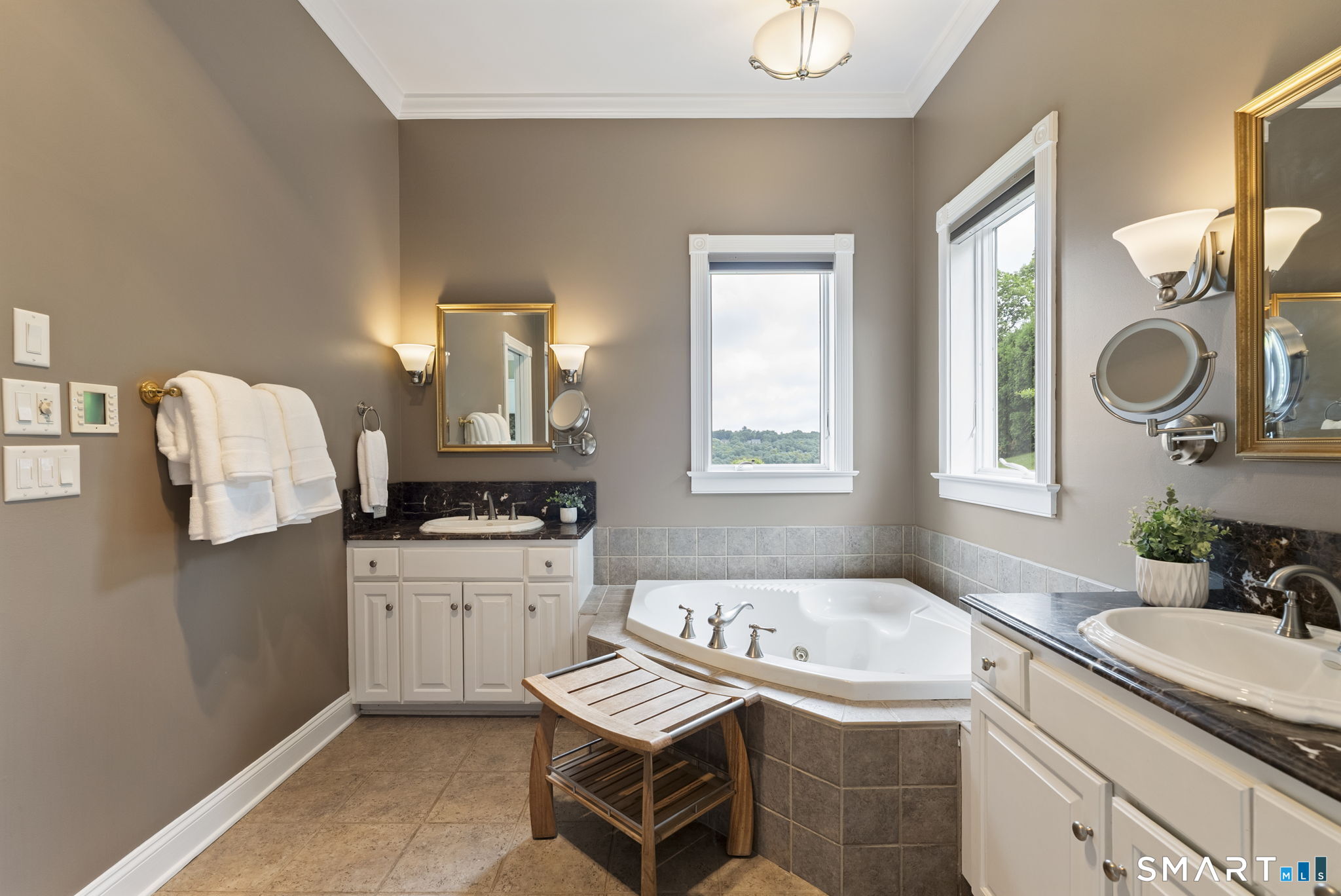 30 Daniel Trace Burlington CT 06013