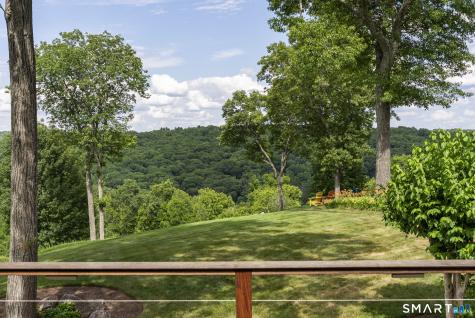 30 Daniel Trace Burlington CT 06013