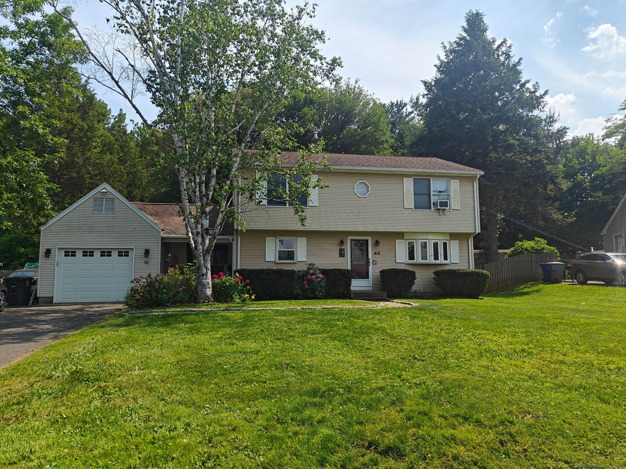 42 Meadowlark Road Enfield CT 06082