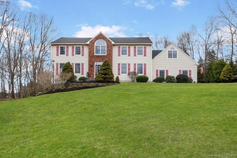 7 Shepards Way New Fairfield CT 06812
