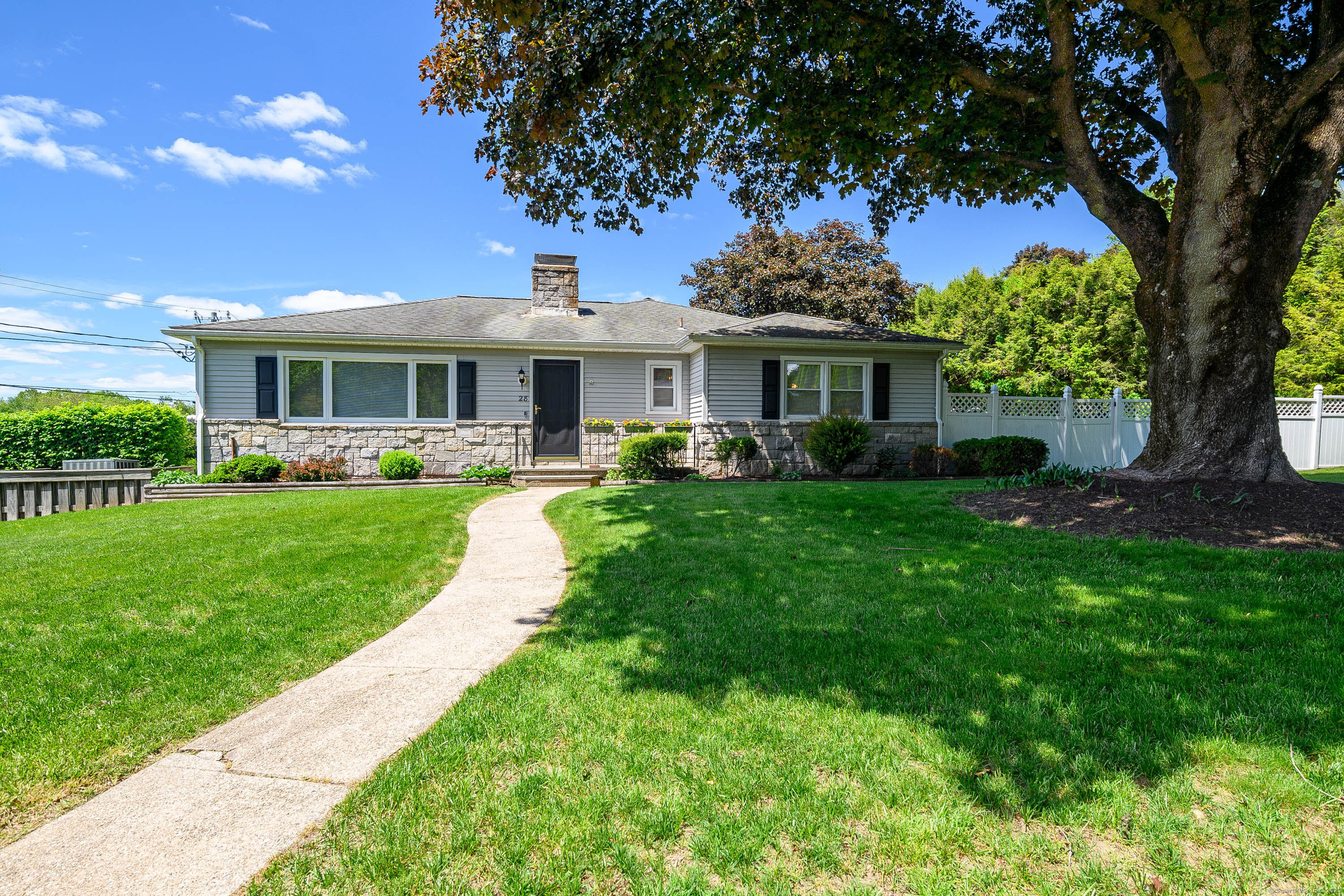 28 Sherry Lane Danbury CT 06811