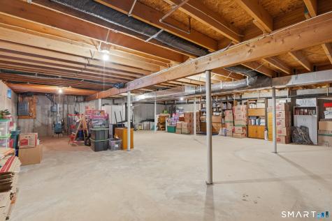 170 Thistle Pond Drive Bloomfield CT 06002