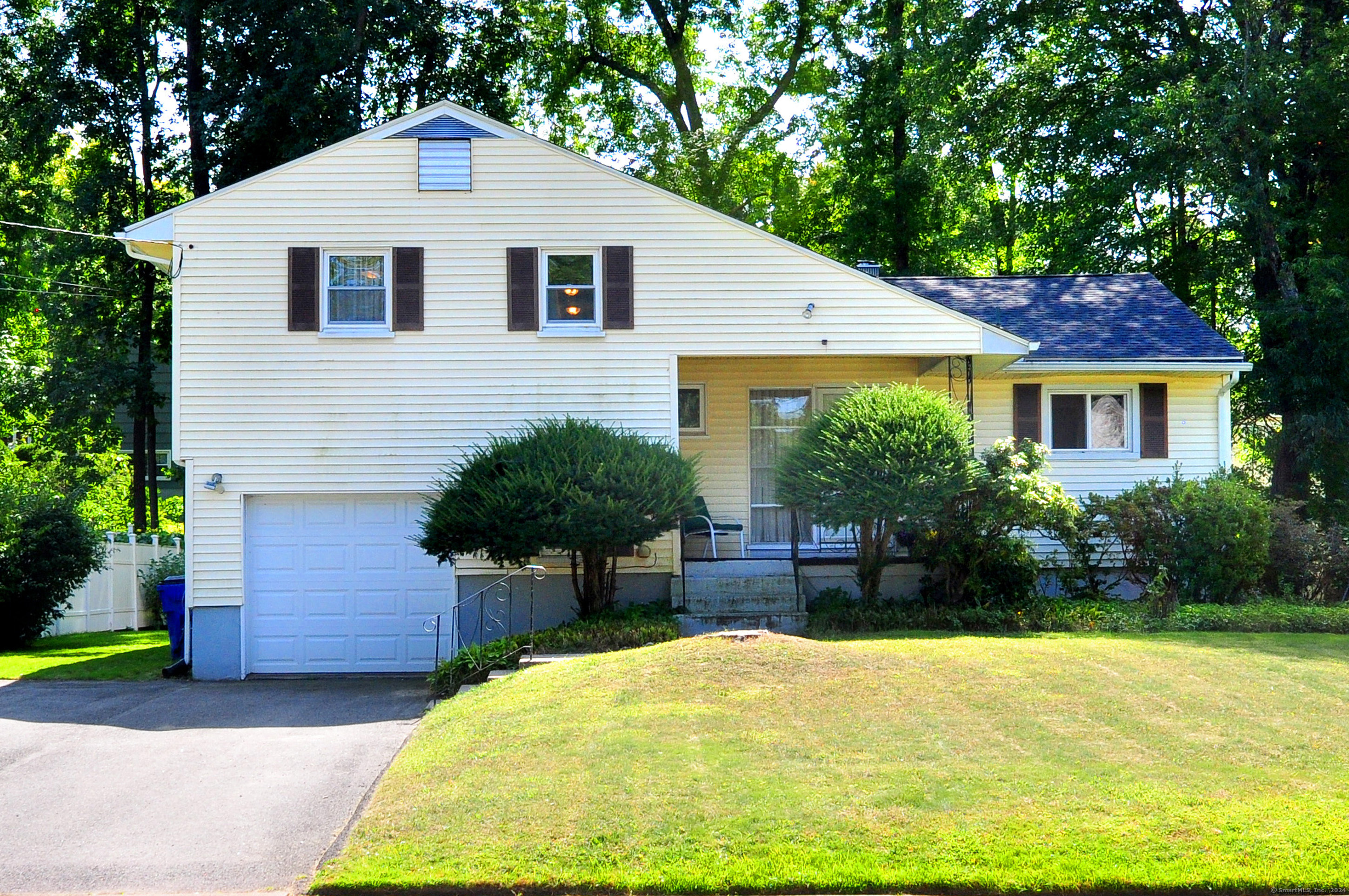 55 Hilldale Road West Hartford CT 06117