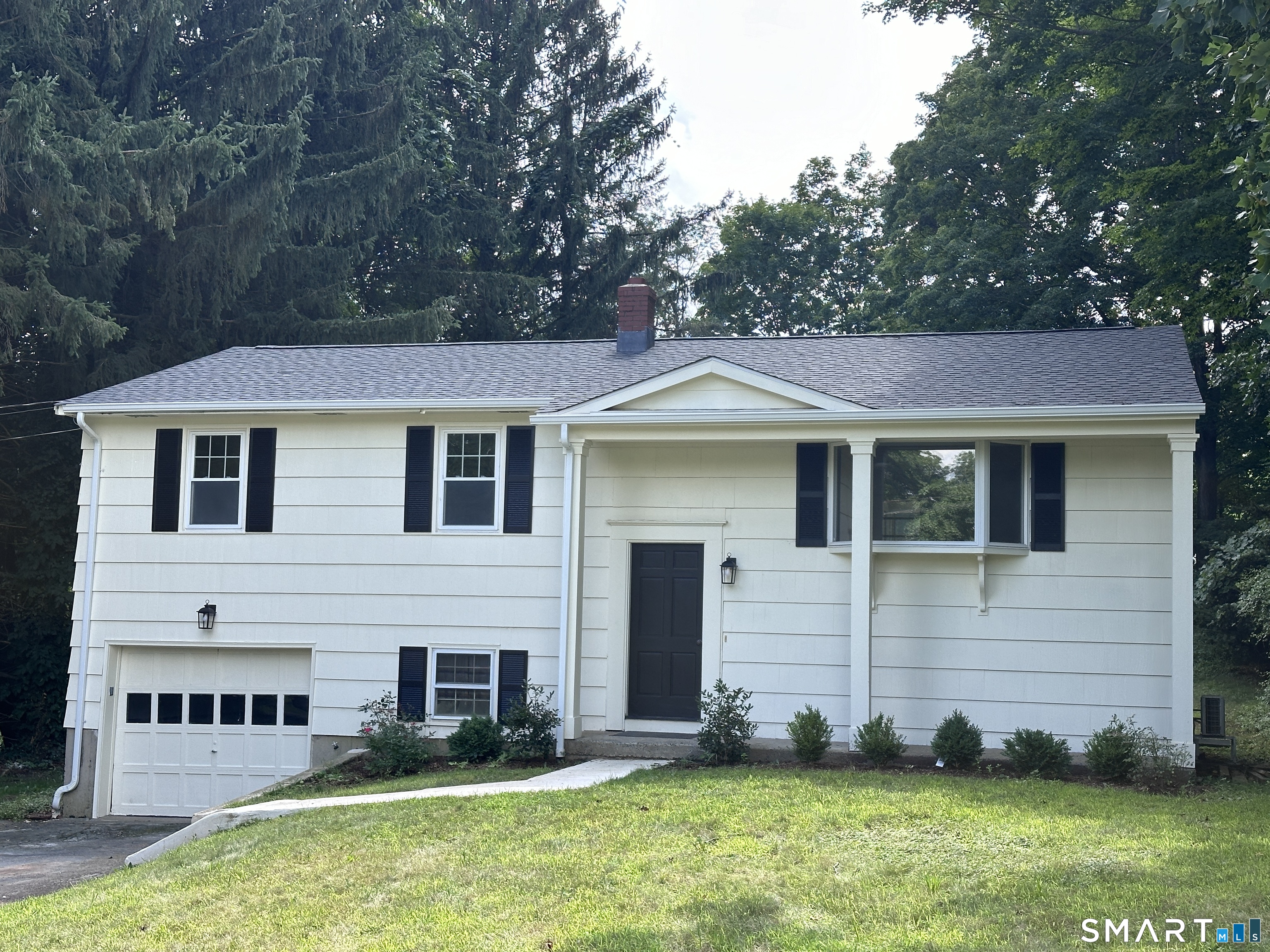 10 Indian Hill Road North Branford CT 06472