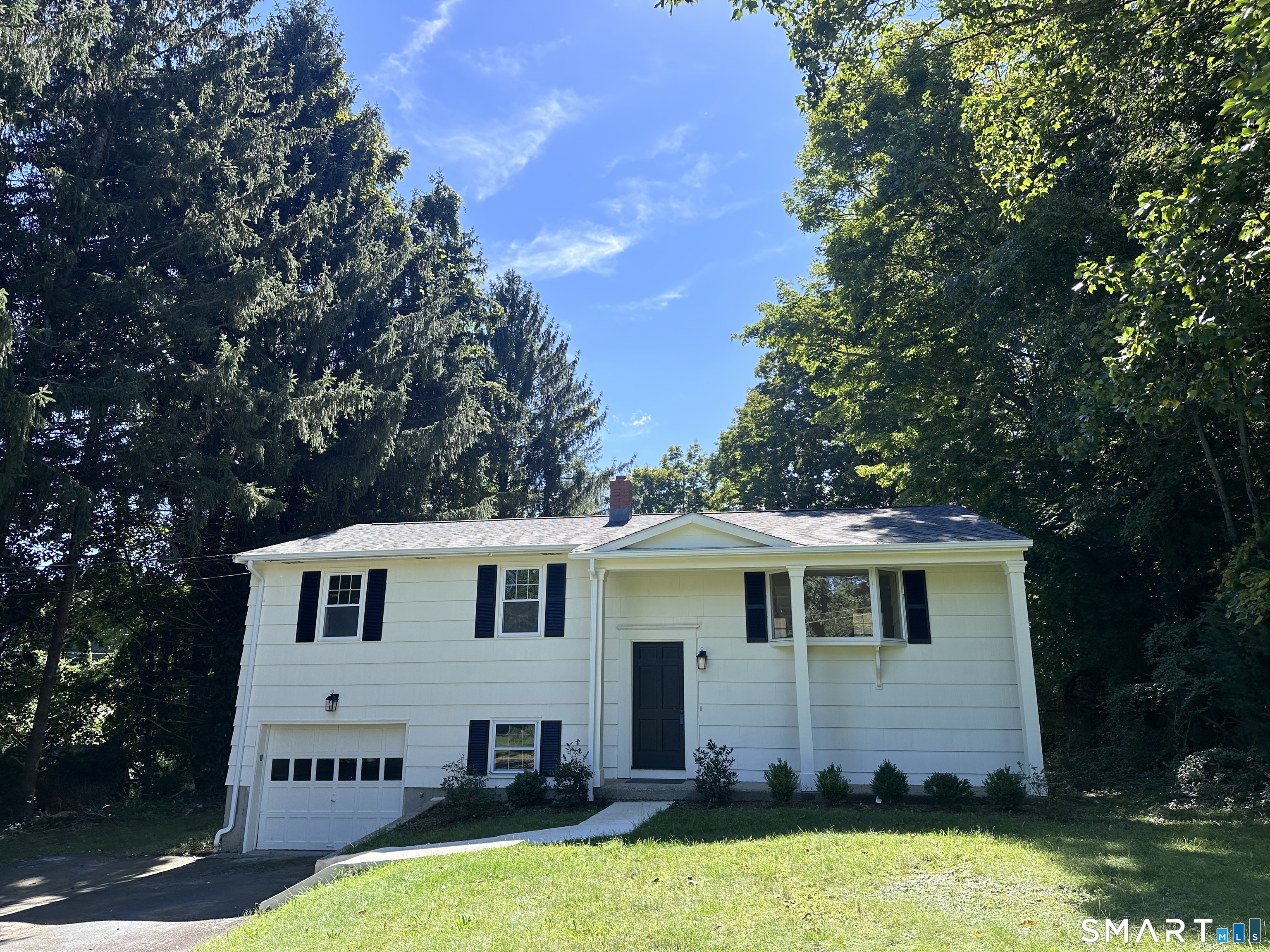 10 Indian Hill Road North Branford CT 06472