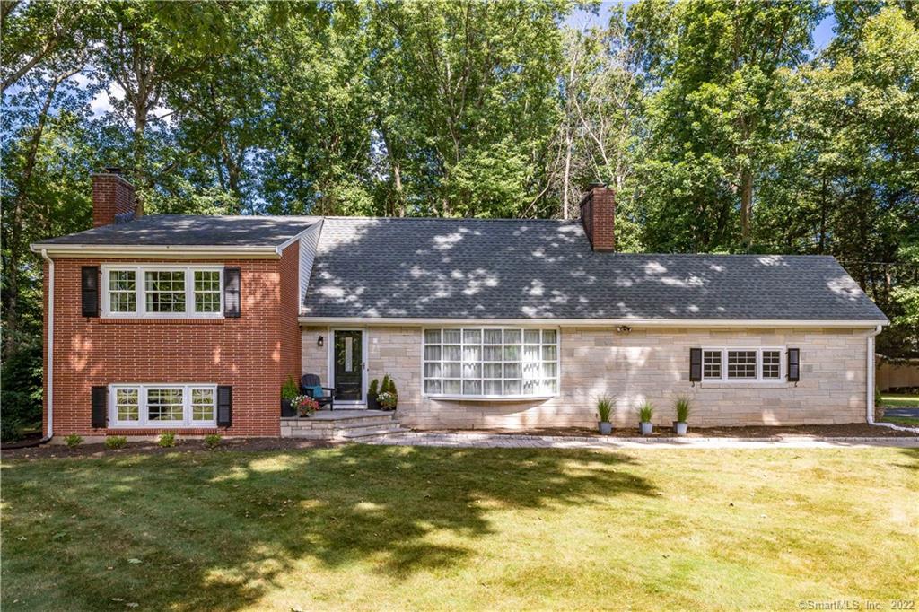 59 Woodhaven Drive Avon CT 06001