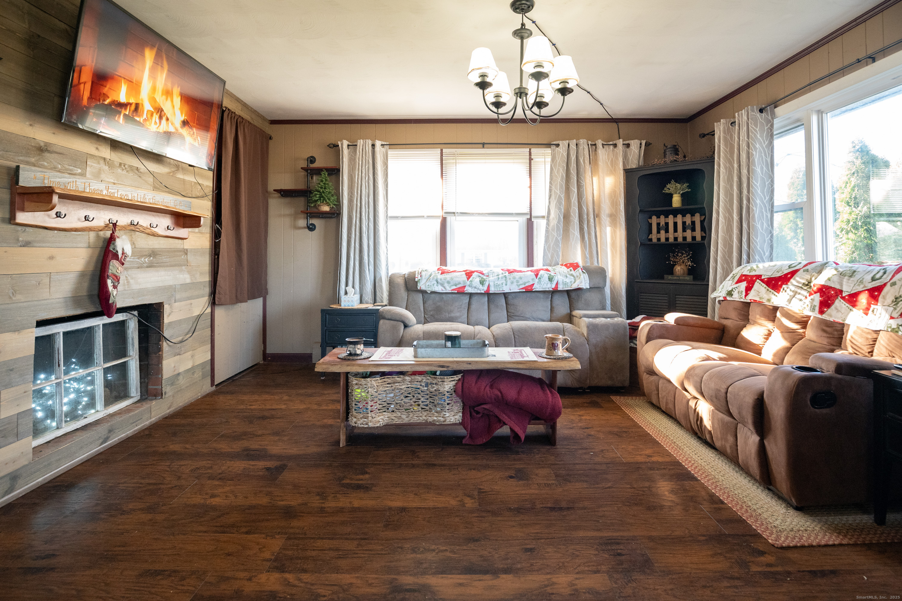 63 Glebas Road Plainfield CT 06374