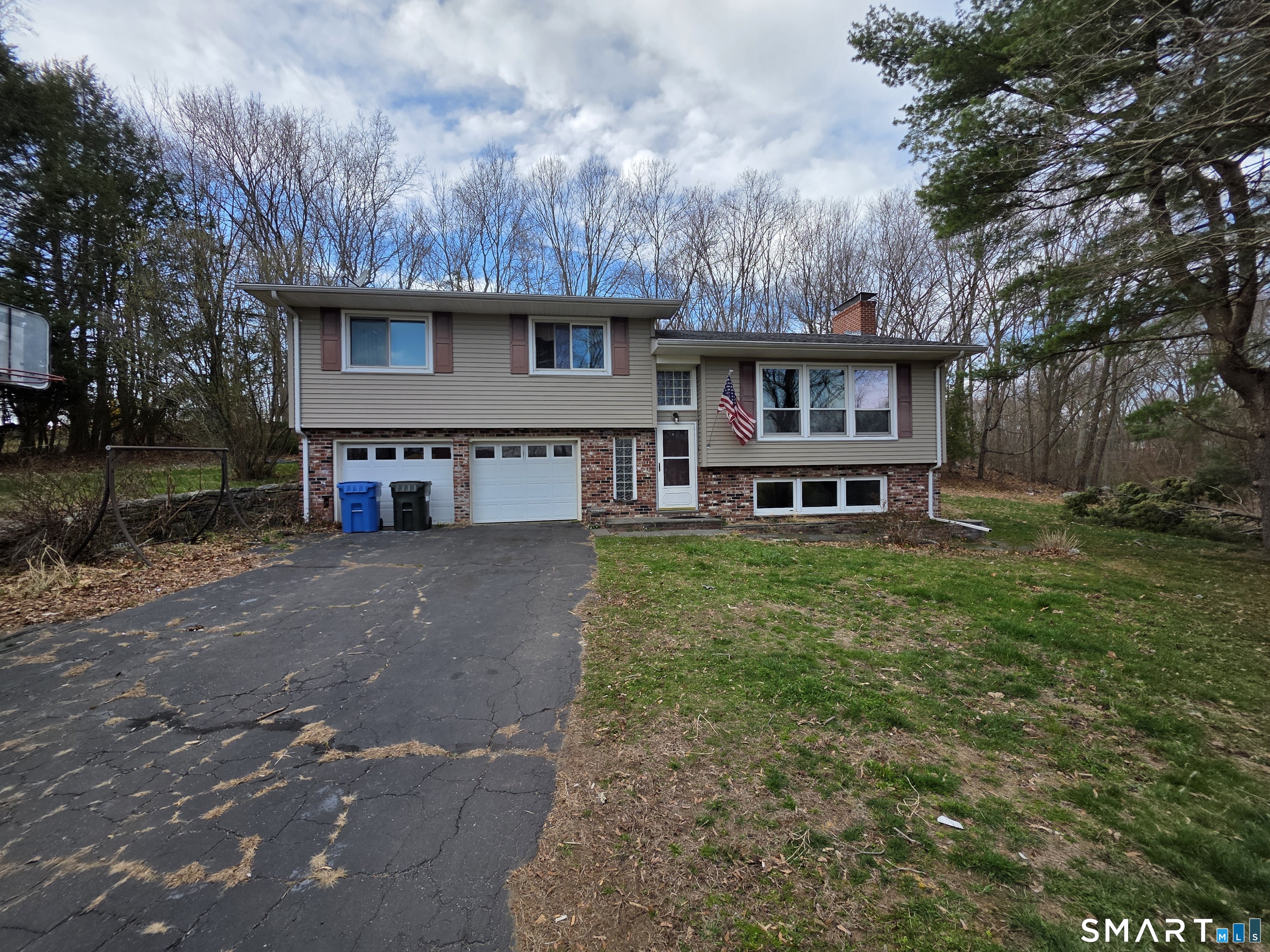 9 Deerbrook Road Norwich CT 06360