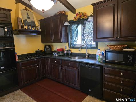 9 Deerbrook Road Norwich CT 06360