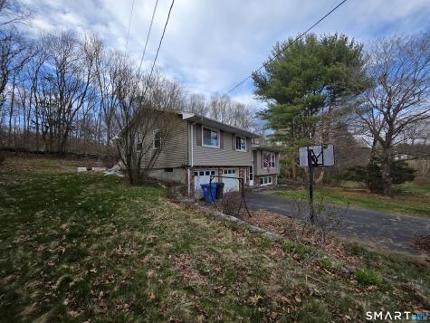9 Deerbrook Road Norwich CT 06360