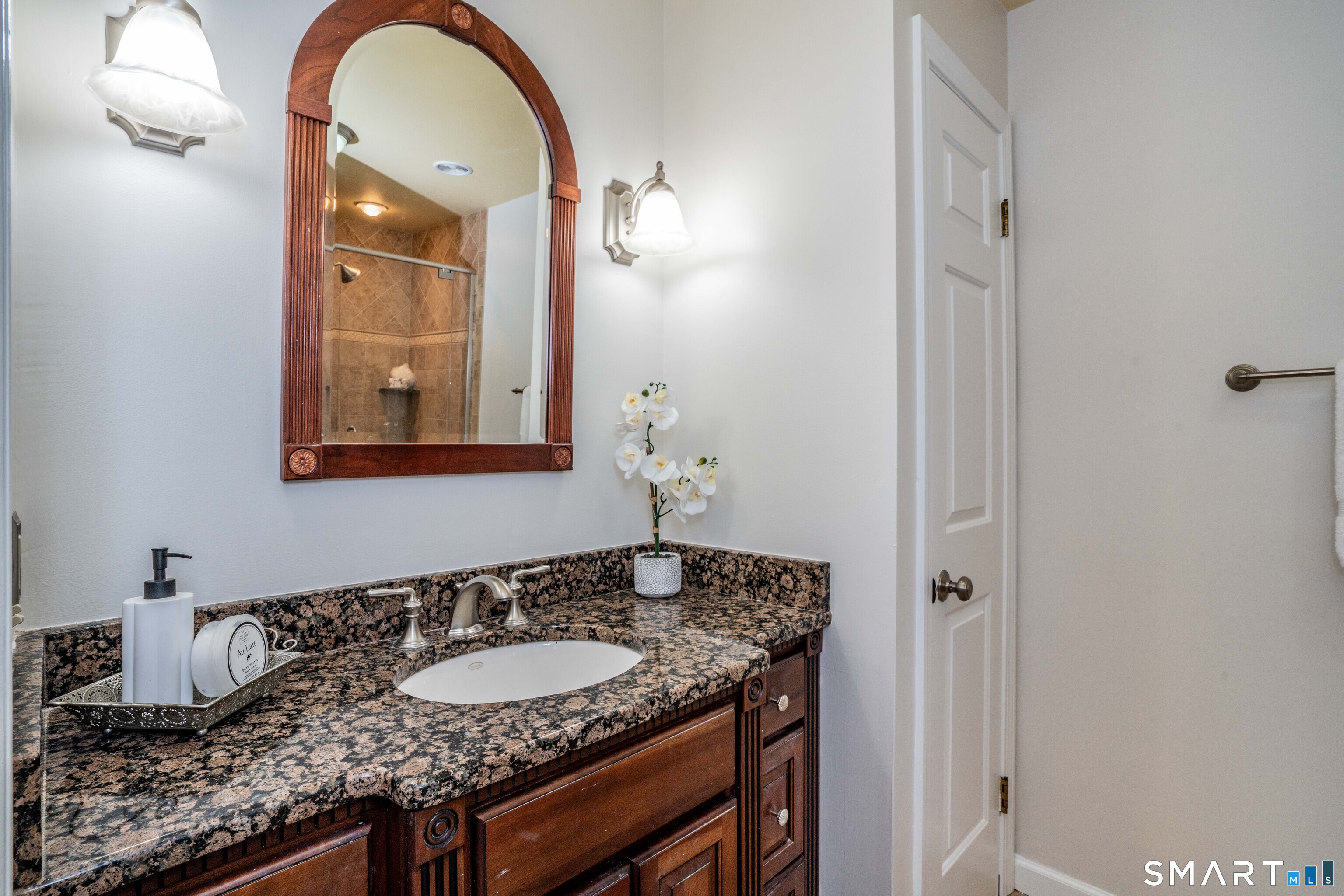 17 Michael Drive Farmington CT 06032