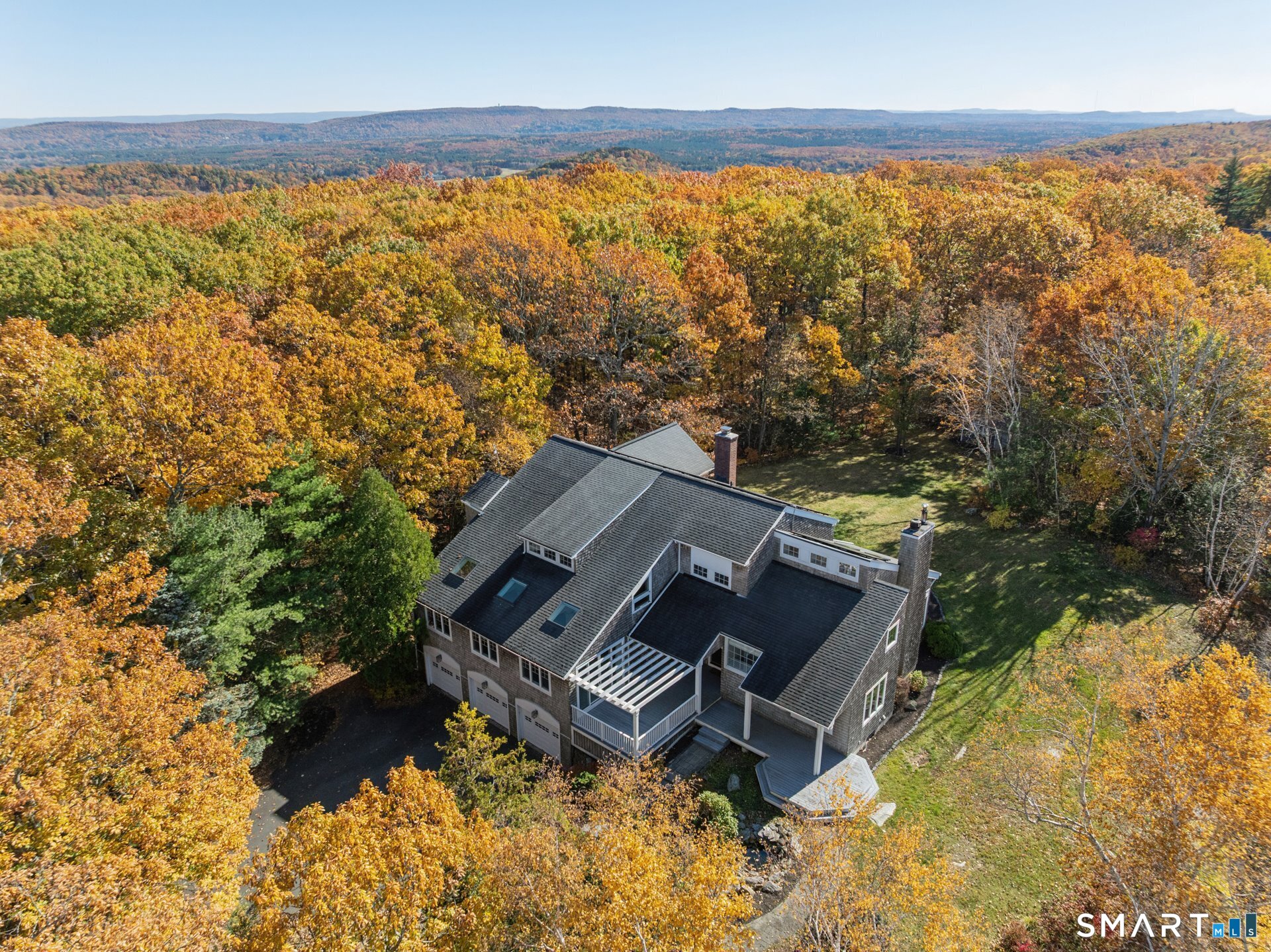 8 Andrew Drive Canton CT 06019