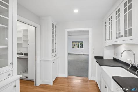 8 Andrew Drive Canton CT 06019