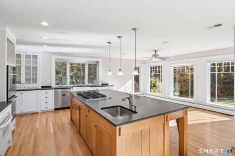8 Andrew Drive Canton CT 06019