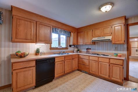 80 Grist Mill Road Wethersfield CT 06109