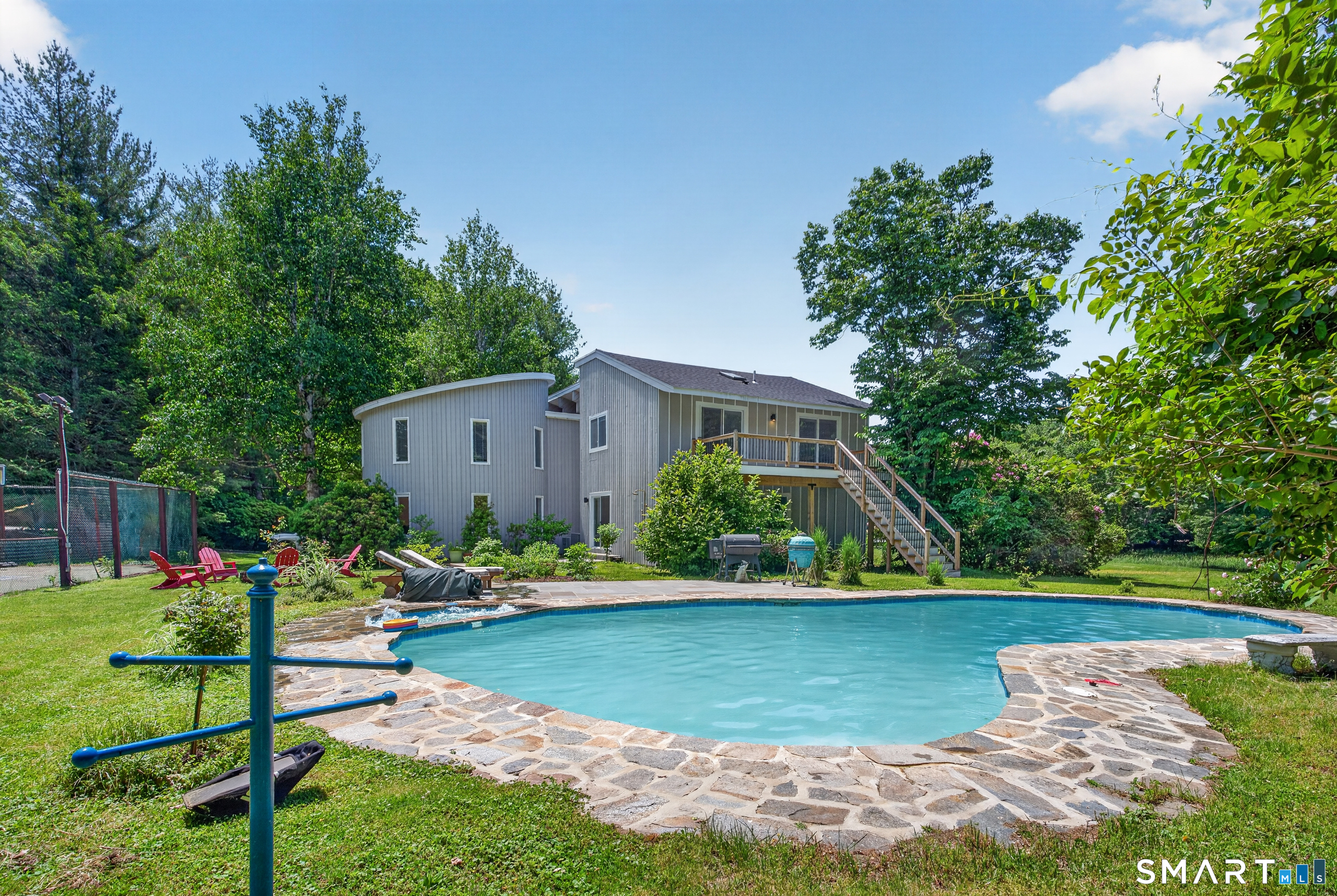 2177 Cross Highway Fairfield CT 06824