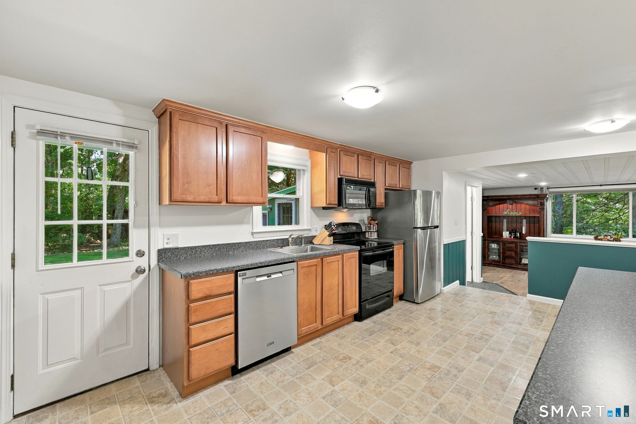 170 West Mountain Road Simsbury CT 06070