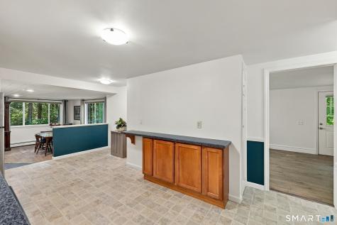 170 West Mountain Road Simsbury CT 06070