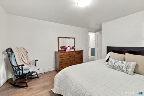 170 West Mountain Road Simsbury CT 06070