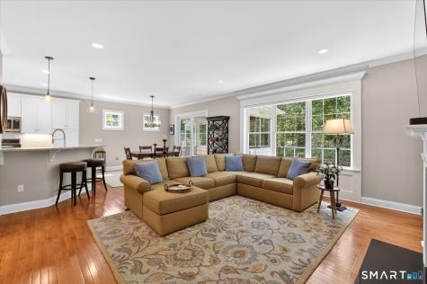 8 Carson Way Simsbury CT 06070