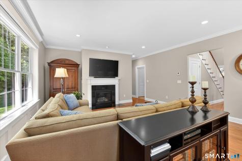 8 Carson Way Simsbury CT 06070