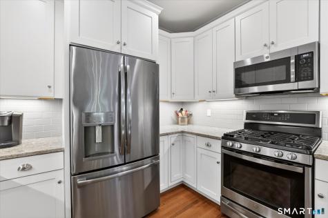 8 Carson Way Simsbury CT 06070