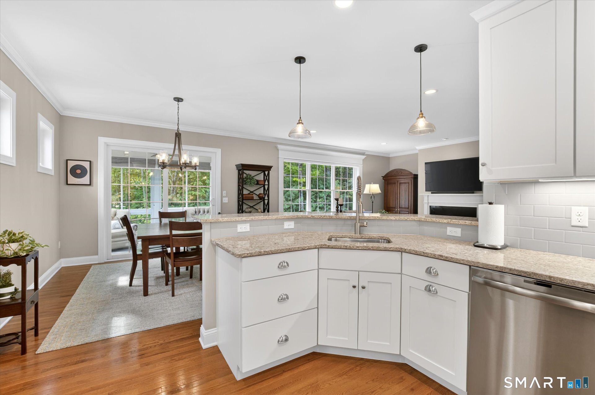 8 Carson Way Simsbury CT 06070