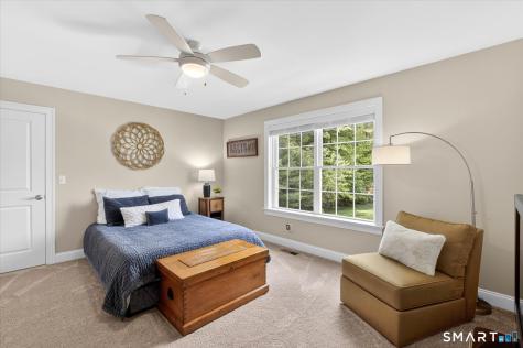 8 Carson Way Simsbury CT 06070