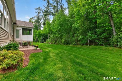 8 Carson Way Simsbury CT 06070