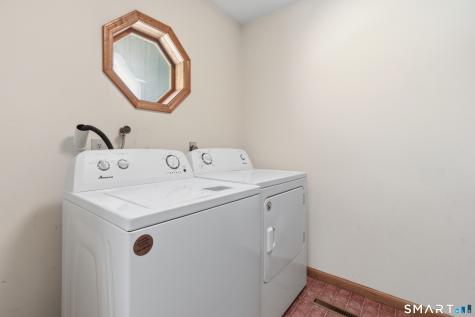 20 Brookwood Drive Newtown CT 06470