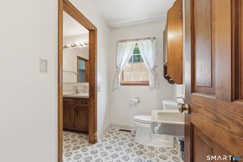 20 Brookwood Drive Newtown CT 06470