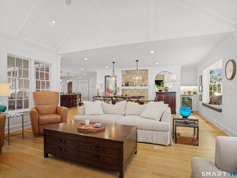 250 Ivy Hill Road Ridgefield CT 06877