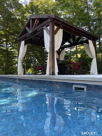 250 Ivy Hill Road Ridgefield CT 06877