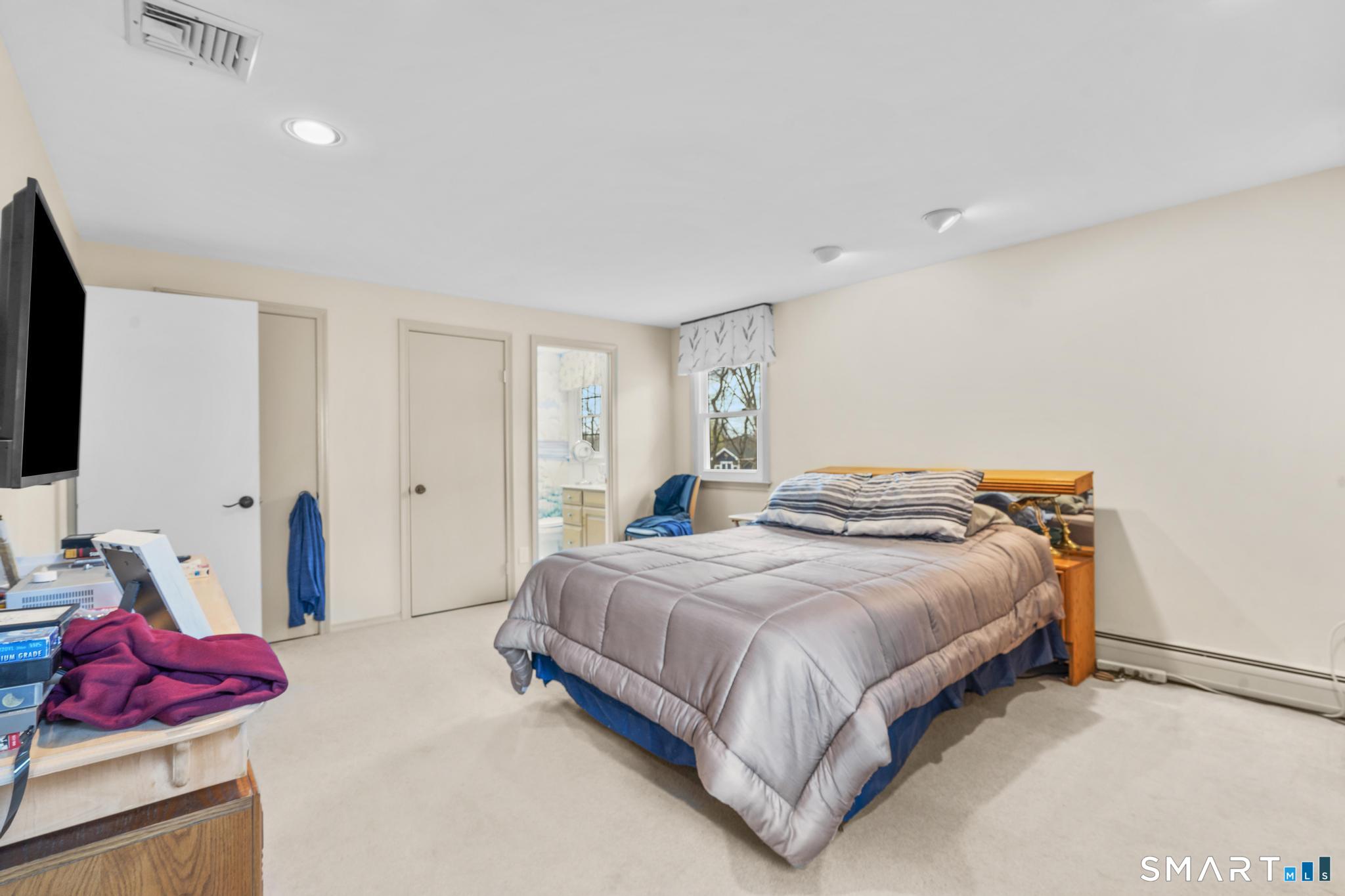 46 Burnwood Drive Bloomfield CT 06002