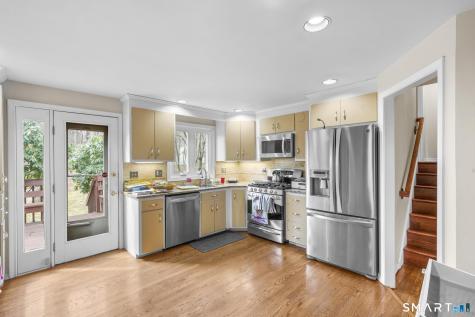46 Burnwood Drive Bloomfield CT 06002