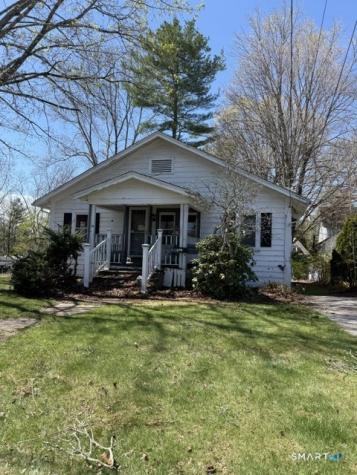 11 Cottage Street Putnam CT 06260