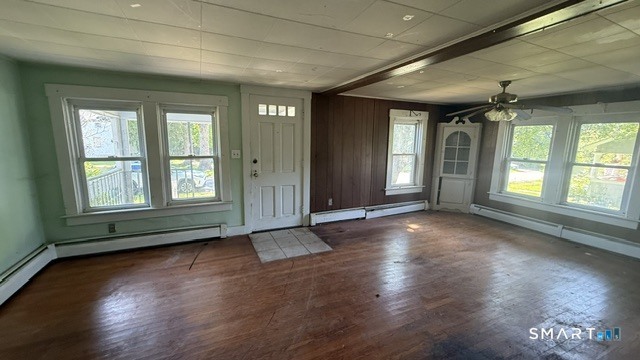 11 Cottage Street Putnam CT 06260