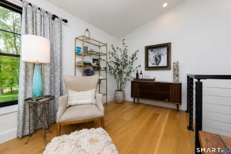 8 East Wharf Road Waterford CT 06385