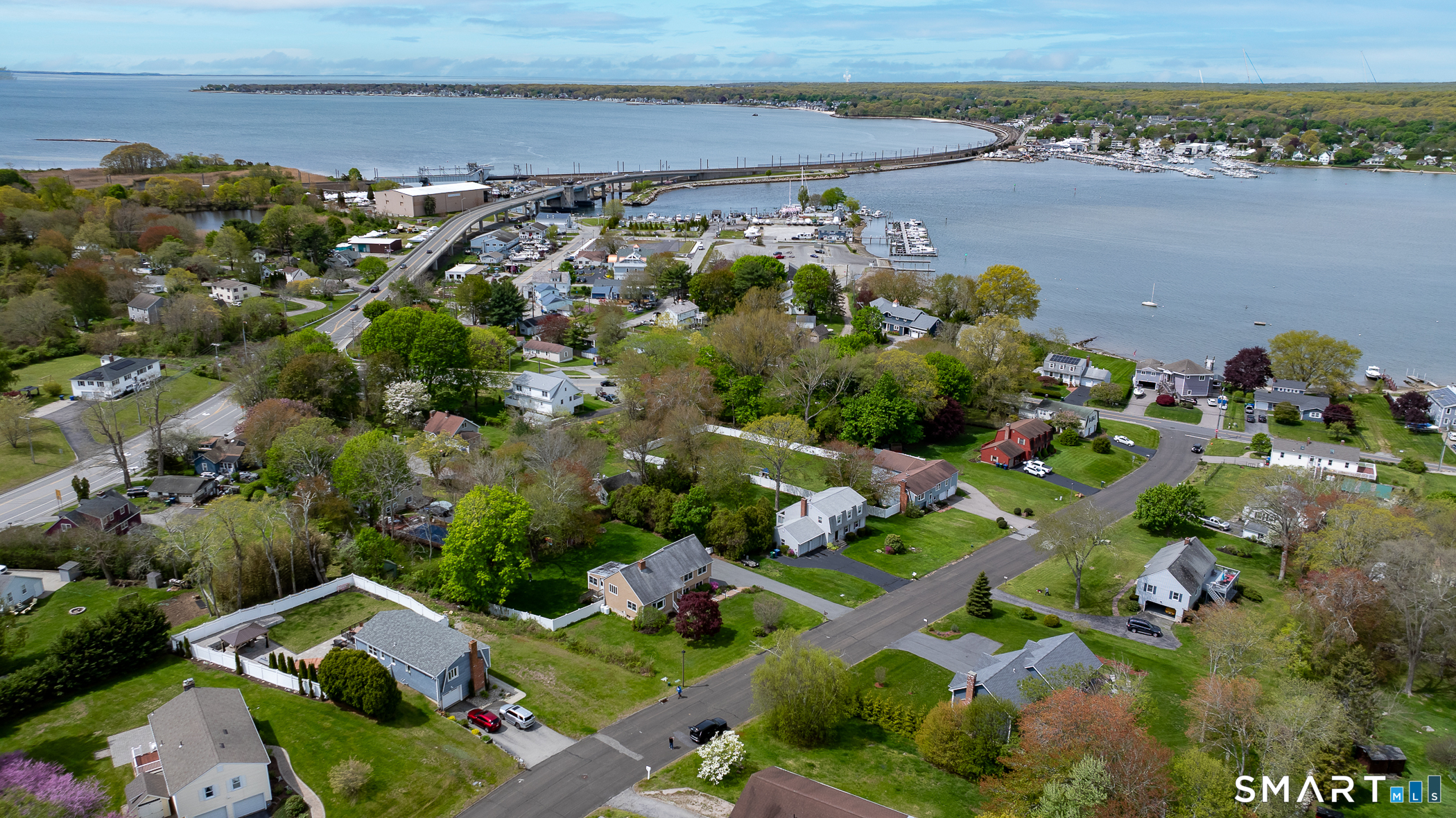 8 East Wharf Road Waterford CT 06385