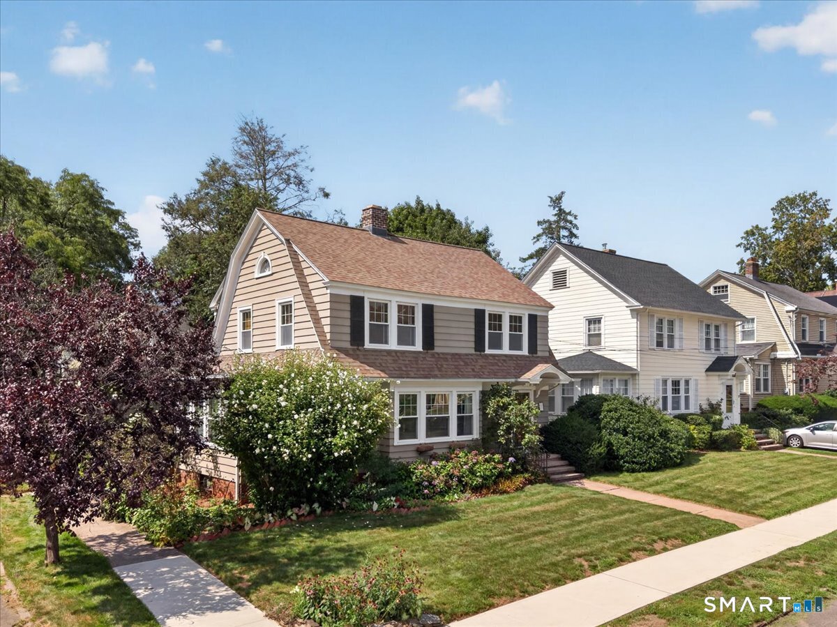 41 Greenway Street Hamden CT 06517