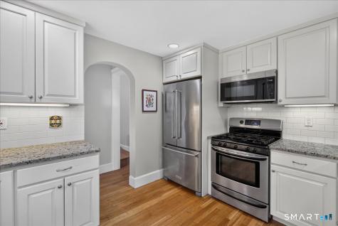 41 Greenway Street Hamden CT 06517