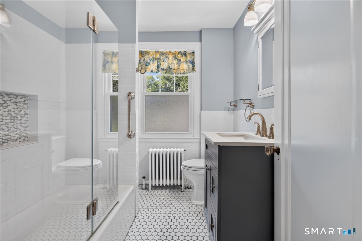 41 Greenway Street Hamden CT 06517