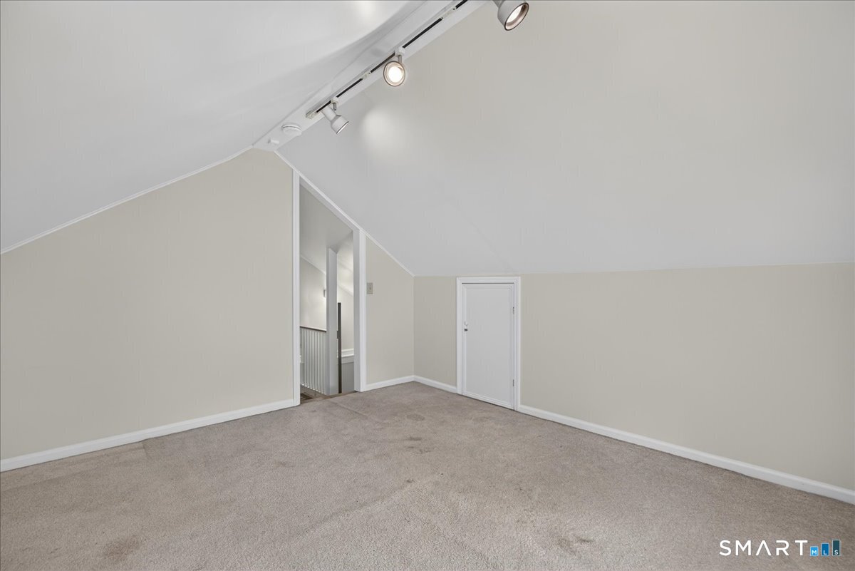 41 Greenway Street Hamden CT 06517