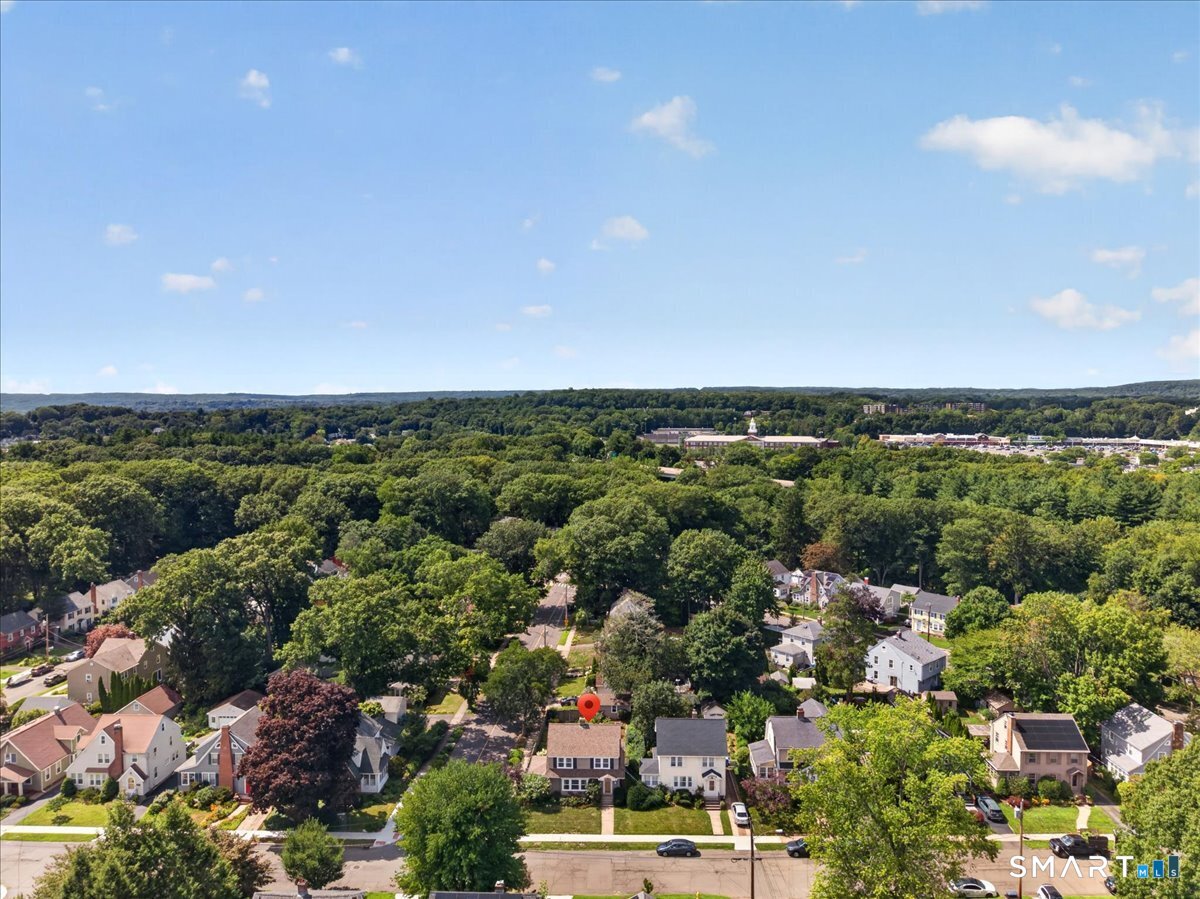 41 Greenway Street Hamden CT 06517