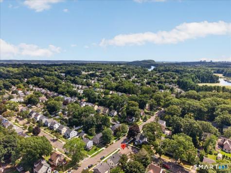 41 Greenway Street Hamden CT 06517