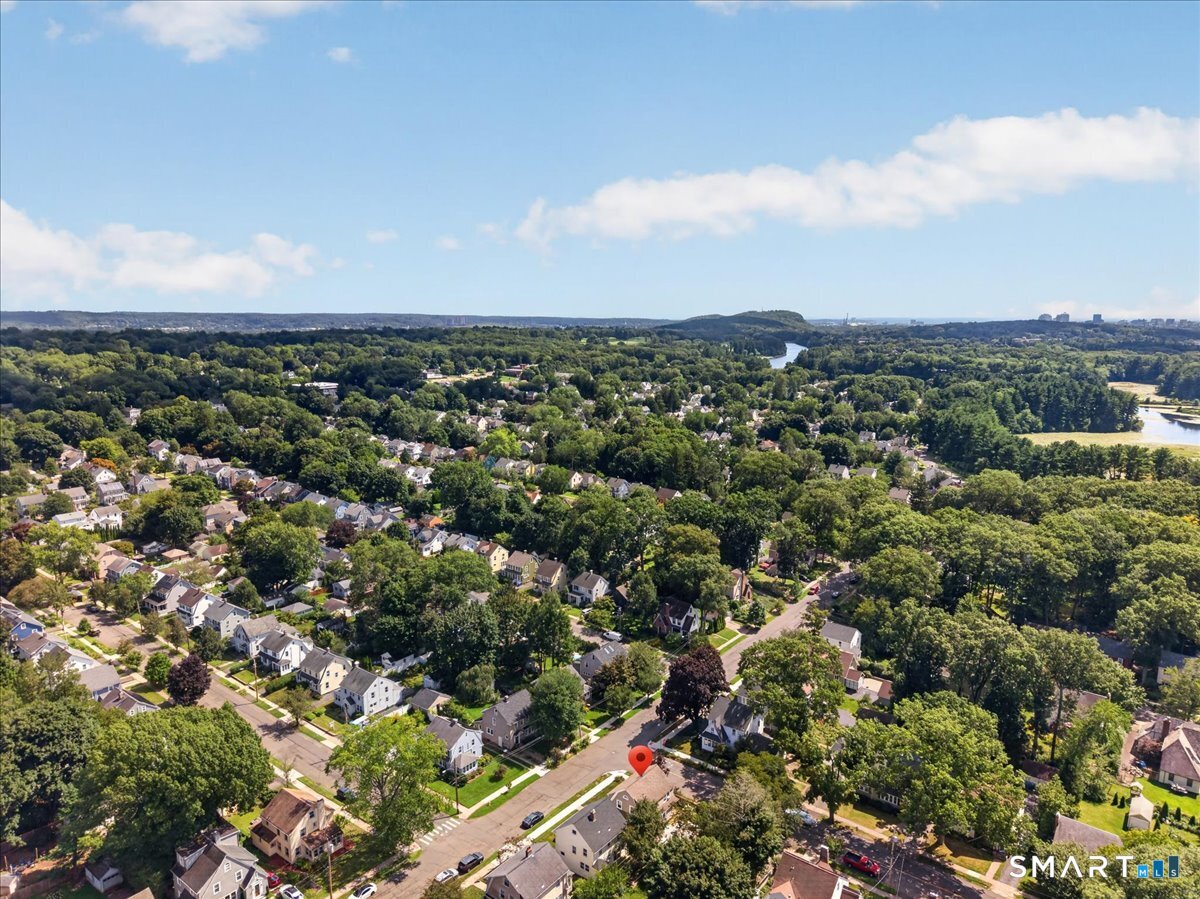 41 Greenway Street Hamden CT 06517