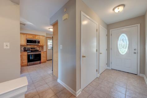 438 Foote Road Glastonbury CT 06073