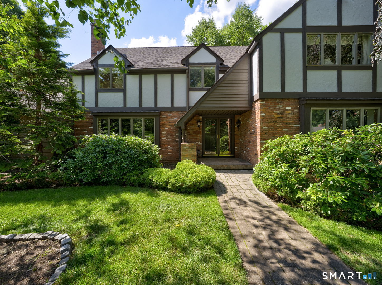 25 Country Lane Glastonbury CT 06073