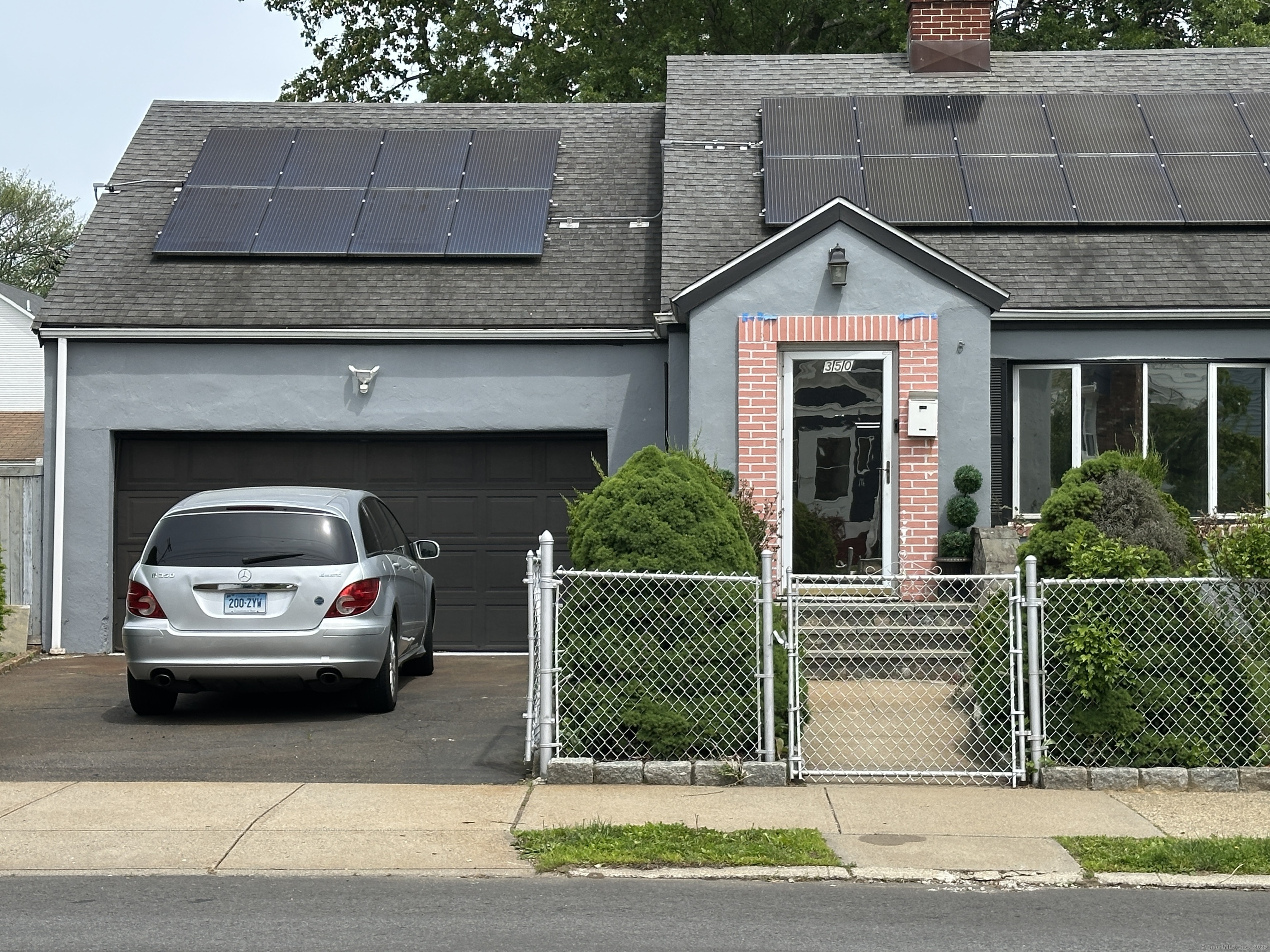 350 Amsterdam Avenue Bridgeport CT 06606