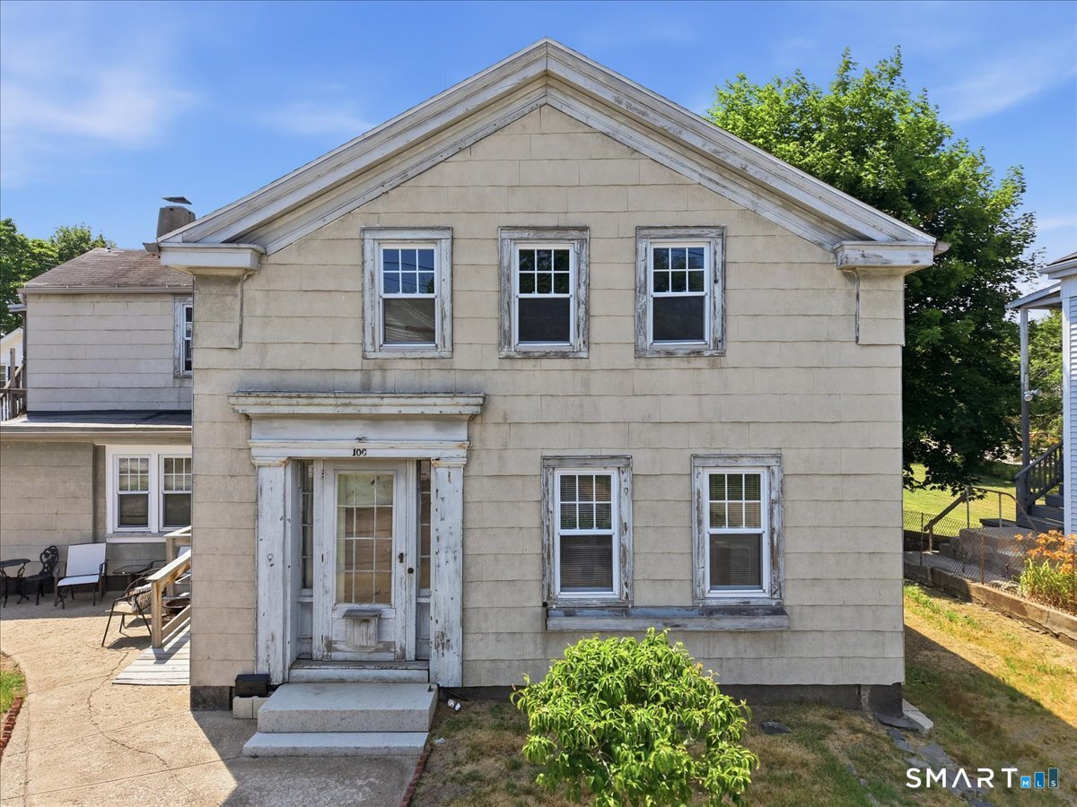 100 Stillman Avenue Stonington CT 06379